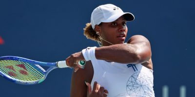 Visit the Townsend makes No. 1 debut page