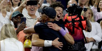 Visit the Shelton wins Toronto title page