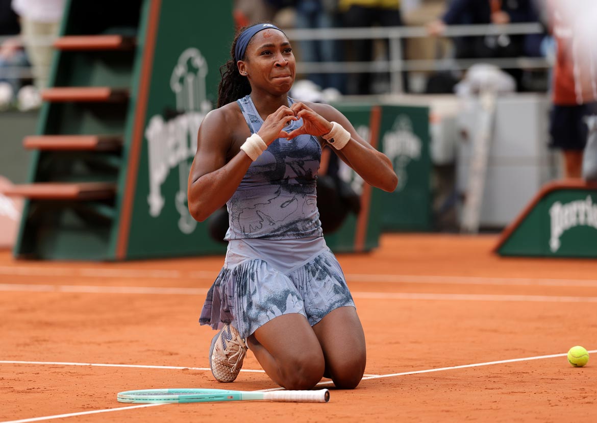 Coco Gauff celebrates winning the 2025 Roland Garros title. Photo by Julian Finney/Getty Images.